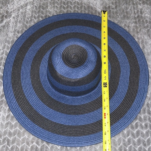 NWT Banana Republic Wide Brim Sun/Summer/Garden/Beach/Cruise hat. Black/Blue M/L main image 6